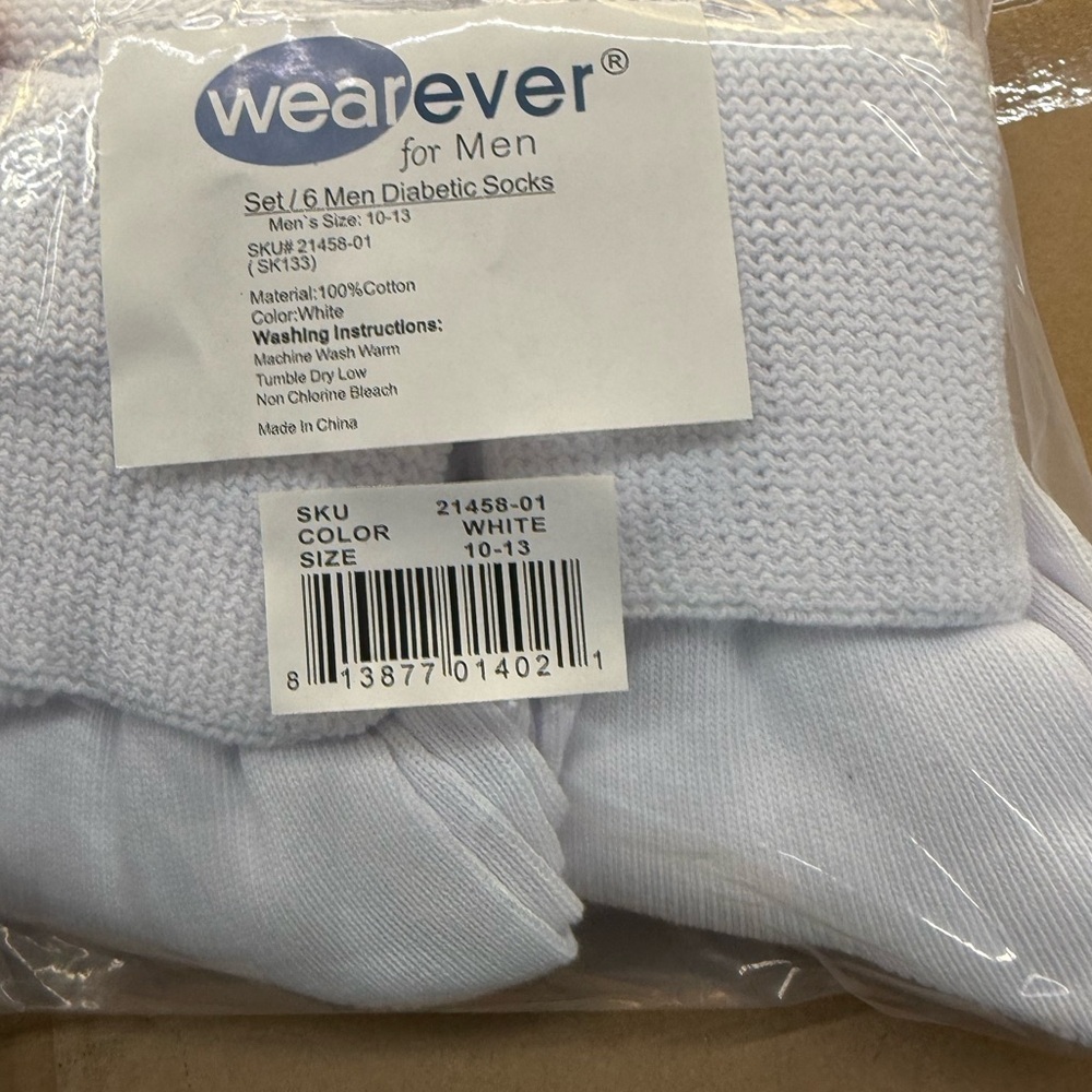 Wearever Men's White Diabetic Socks - Set of 6